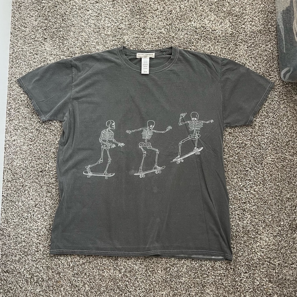 Urban Oufitters Skeleton Skateboarding T-Shirt
